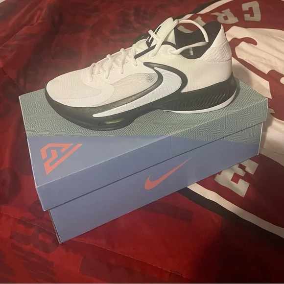 Brand new Nike zoom freak . Brand new with box. - Picture 2 of 4